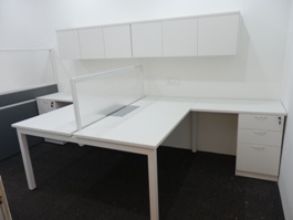 Office Desk With Low Divider Complete With Cable Management